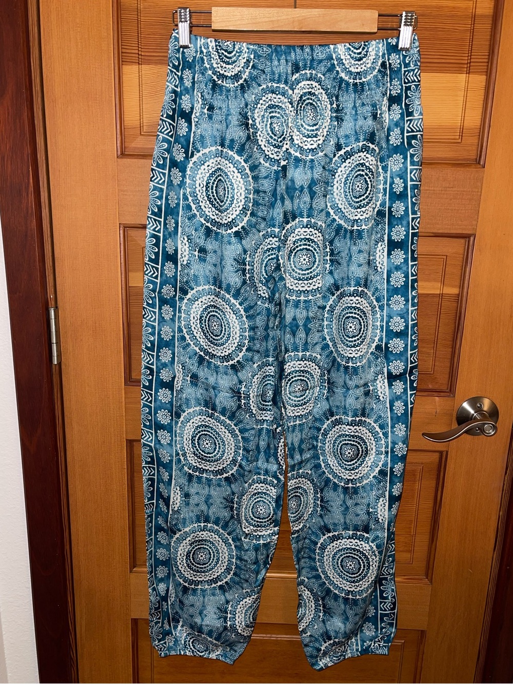 Women's Blue Printed Jogger Pants